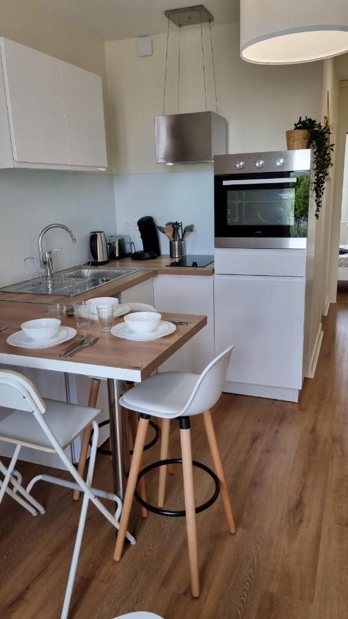 Cristal 2 Apartment อีซัวร์ ภายนอก รูปภาพ